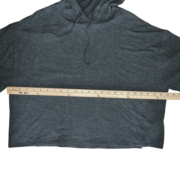 Calme size med hooded short sleeve top - Picture 9 of 9